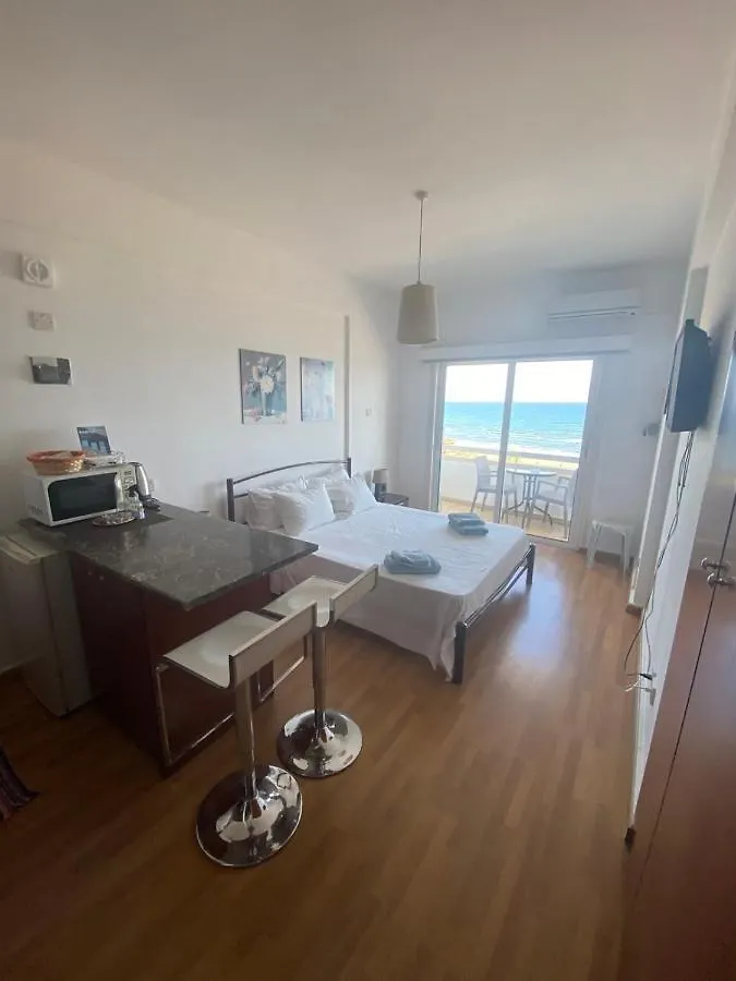 Alex Beach Apartment 33 Larnaka Zypern